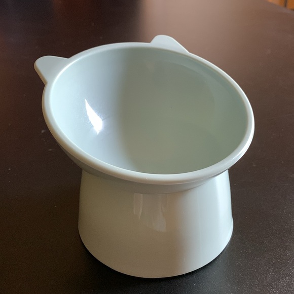 3/10$ Cat bowl elevated - Picture 5 of 6